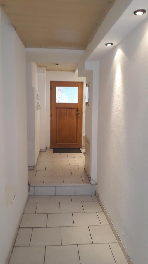 Roter Backstein Apartment 1 Майнц Екстериор снимка